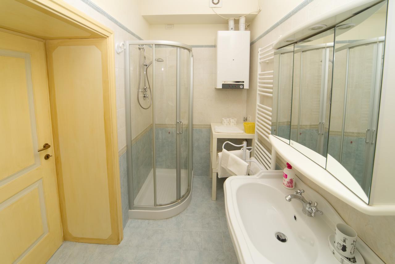 Residenze L'Uncinaia Holiday House Pérouse Extérieur photo