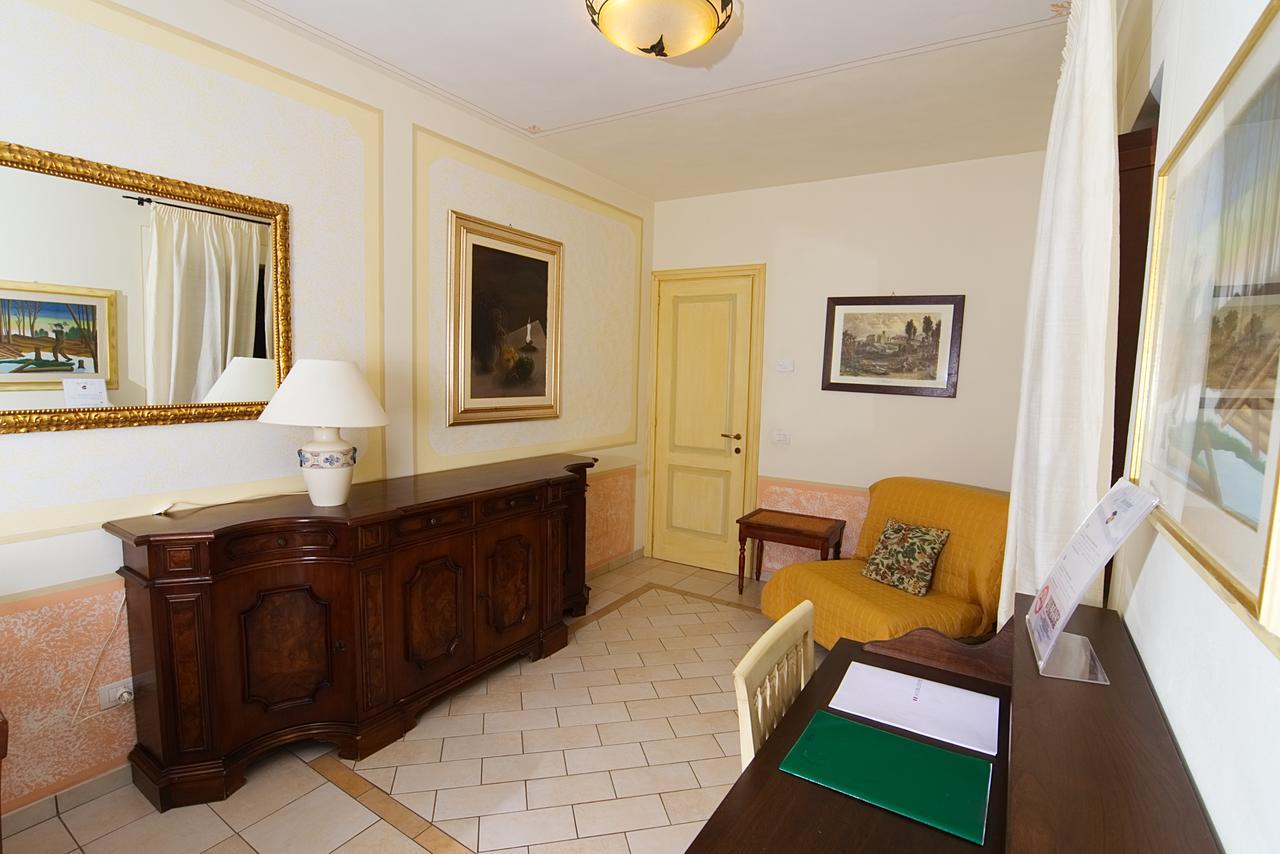 Residenze L'Uncinaia Holiday House Pérouse Extérieur photo