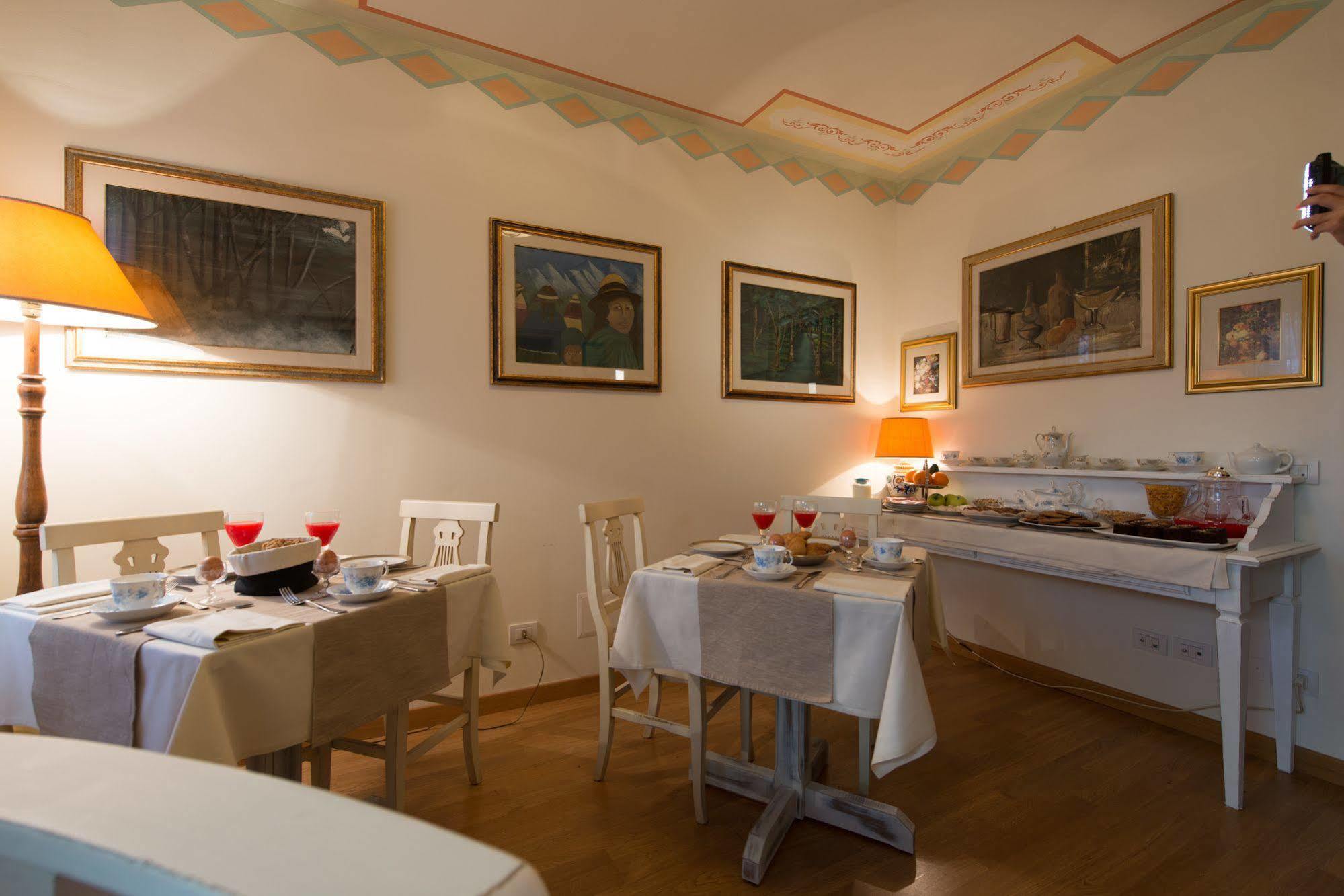 Residenze L'Uncinaia Holiday House Pérouse Extérieur photo